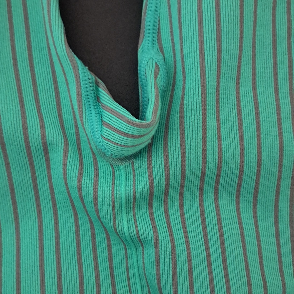 Fabletics Teal Striped High-Waisted Leggings NWOT Inseam approx 26.5 in - Picture 7 of 8
